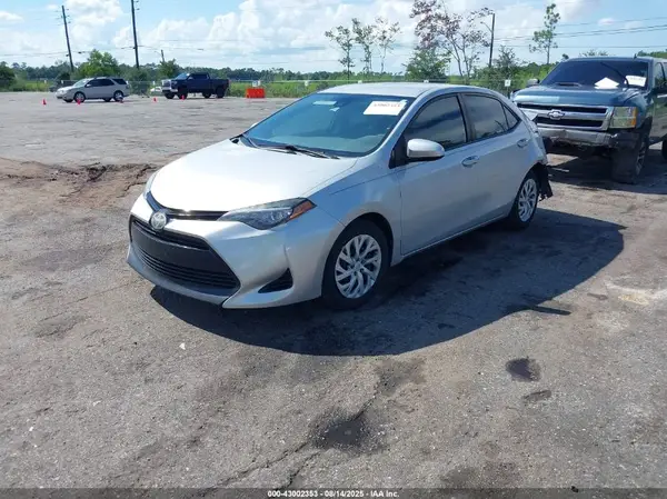 2T1BURHE7HC770358 2017 TOYOTA COROLLA - Image 2