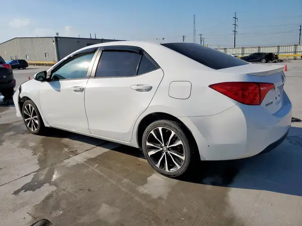 2T1BURHE7HC770621 2017 TOYOTA COROLLA - Image 2