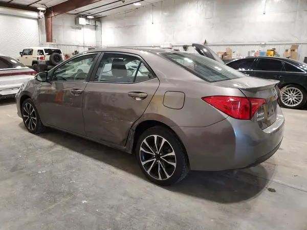 2T1BURHE7HC771574 2017 TOYOTA COROLLA - Image 2