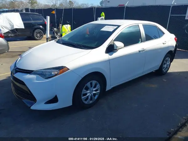 2T1BURHE7HC772546 2017 TOYOTA COROLLA - Image 2