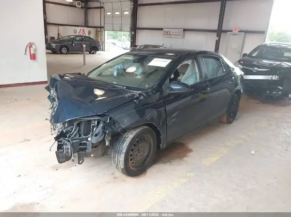 2T1BURHE7HC779044 2017 TOYOTA COROLLA - Image 2
