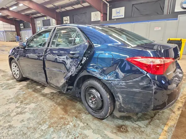 2T1BURHE7HC788990 2017 TOYOTA COROLLA - Image 2