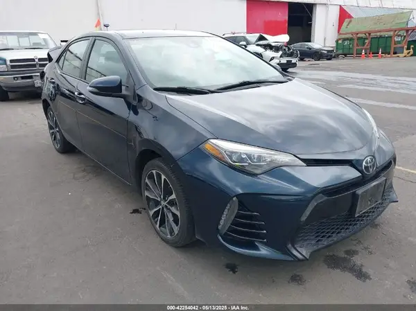 2T1BURHE7HC791369 2017 TOYOTA COROLLA - Image 1
