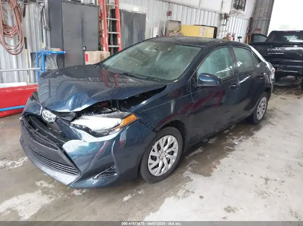 2T1BURHE7HC796264 2017 TOYOTA COROLLA - Image 2