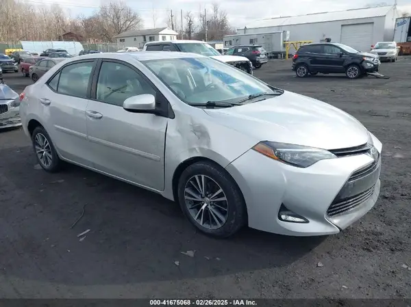 2T1BURHE7HC802449 2017 TOYOTA COROLLA - Image 1