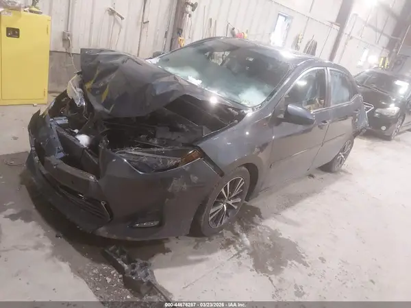 2T1BURHE7HC810180 2017 TOYOTA COROLLA - Image 2