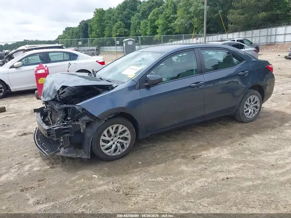 2T1BURHE7HC810759 2017 TOYOTA COROLLA - Image 2