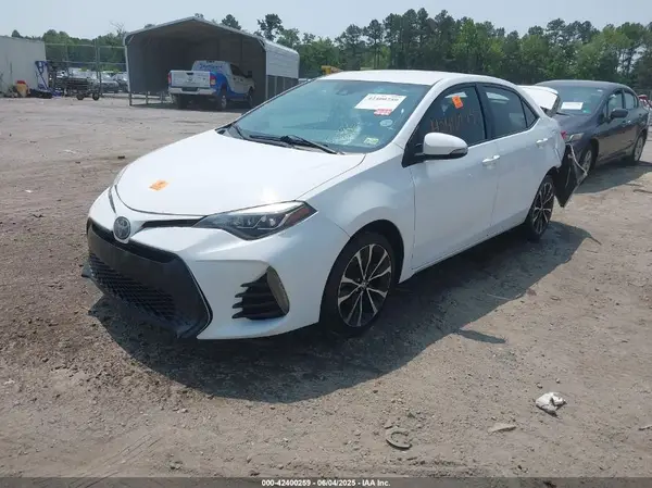 2T1BURHE7HC813080 2017 TOYOTA COROLLA - Image 2