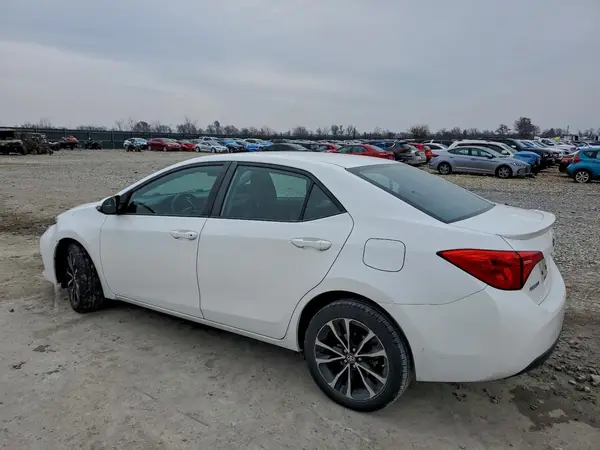 2T1BURHE7HC818845 2017 TOYOTA COROLLA - Image 2