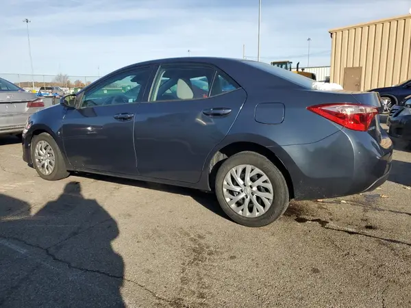 2T1BURHE7HC823768 2017 TOYOTA COROLLA - Image 2