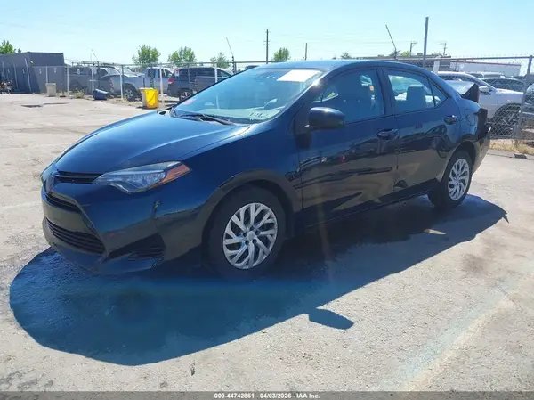 2T1BURHE7HC824547 2017 TOYOTA COROLLA - Image 2