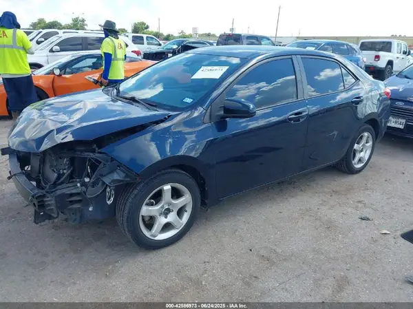 2T1BURHE7HC825195 2017 TOYOTA COROLLA - Image 2