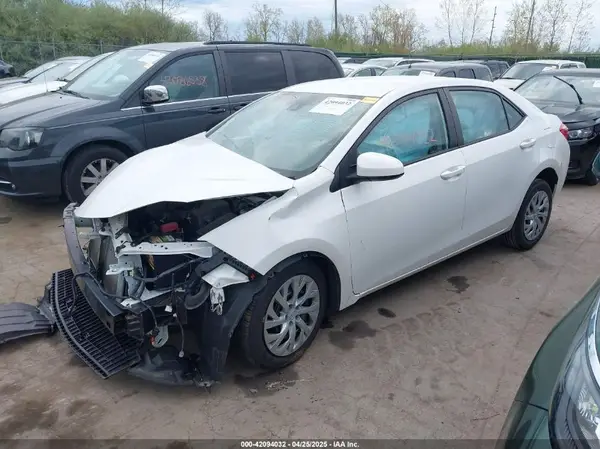 2T1BURHE7HC827397 2017 TOYOTA COROLLA - Image 2