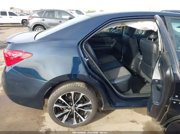2T1BURHE7HC833300 2017 TOYOTA COROLLA - Image 8