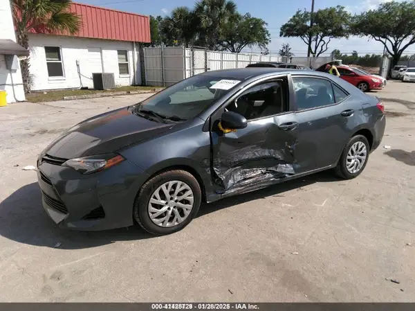 2T1BURHE7HC833748 2017 TOYOTA COROLLA - Image 2