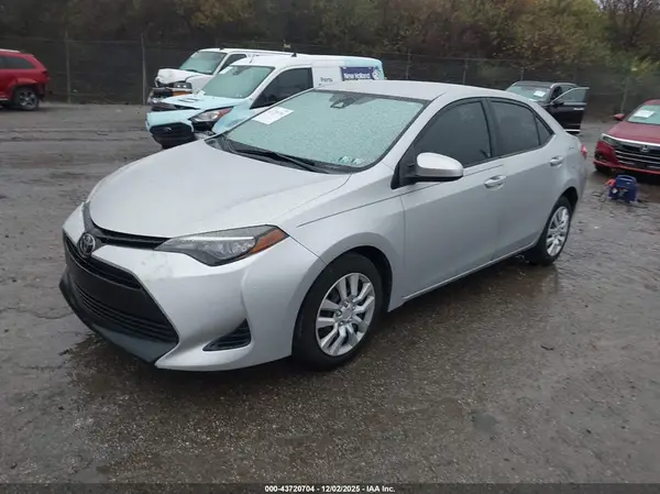 2T1BURHE7HC840439 2017 TOYOTA COROLLA - Image 2