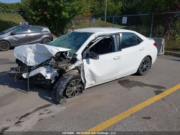 2T1BURHE7HC854387 2017 TOYOTA COROLLA - Image 2