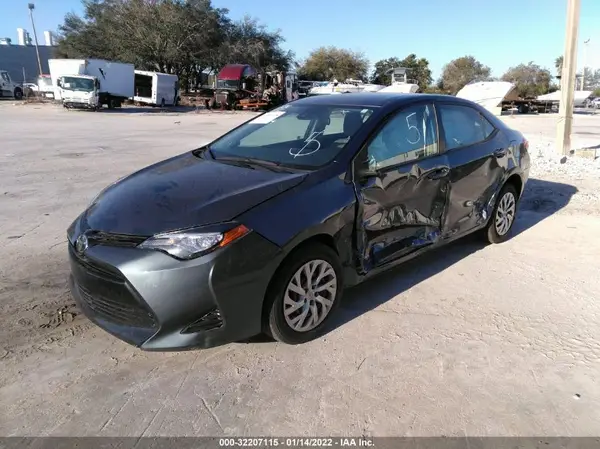 2T1BURHE7HC855412 2017 TOYOTA COROLLA - Image 2
