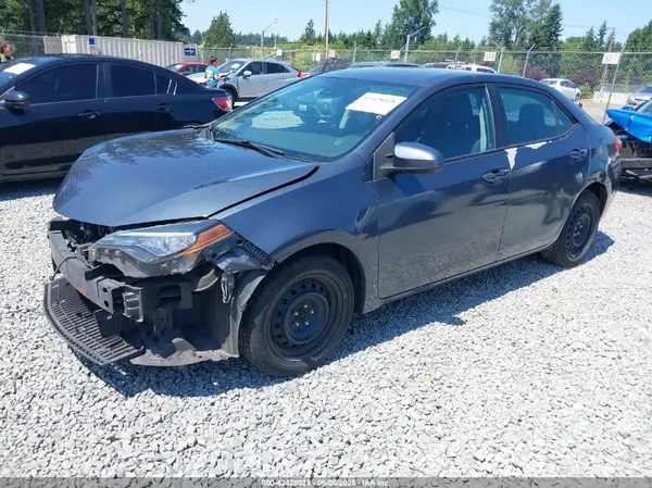 2T1BURHE7HC857144 2017 TOYOTA COROLLA - Image 2