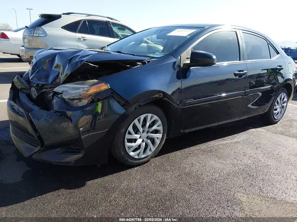 2T1BURHE7HC863493 2017 TOYOTA COROLLA - Image 2