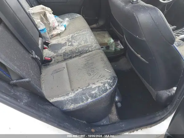 2T1BURHE7HC864157 2017 TOYOTA COROLLA - Image 8