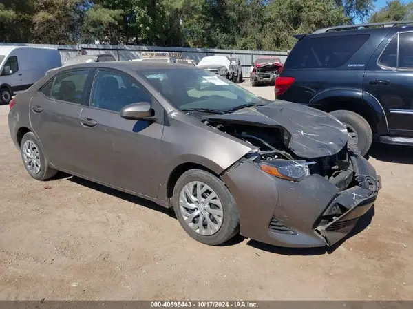 2T1BURHE7HC864367 2017 TOYOTA COROLLA - Image 1