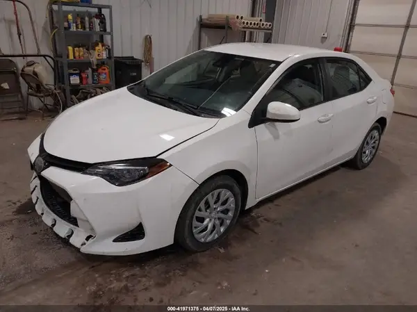 2T1BURHE7HC872498 2017 TOYOTA COROLLA - Image 2