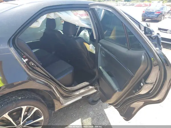 2T1BURHE7HC875238 2017 TOYOTA COROLLA - Image 8