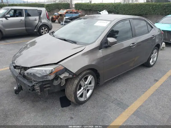 2T1BURHE7HC879483 2017 TOYOTA COROLLA - Image 2
