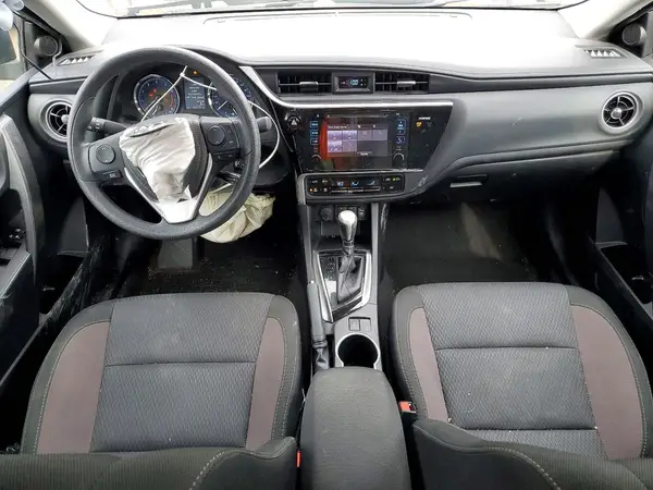 2T1BURHE7HC890001 2017 TOYOTA COROLLA - Image 8