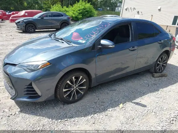 2T1BURHE7HC899748 2017 TOYOTA COROLLA - Image 2