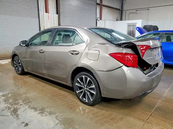 2T1BURHE7HC904138 2017 TOYOTA COROLLA - Image 2