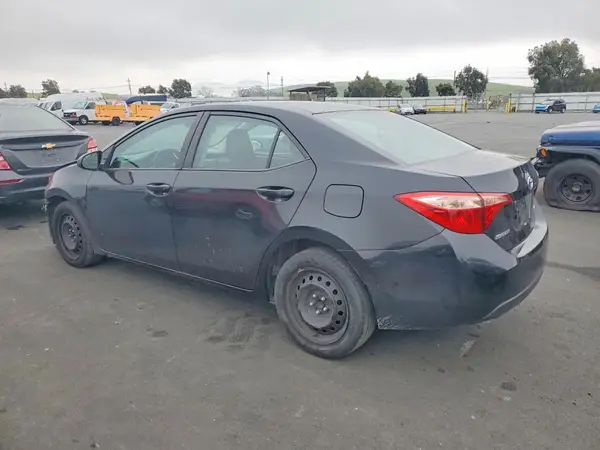 2T1BURHE7HC904205 2017 TOYOTA COROLLA - Image 2
