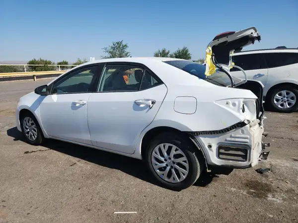 2T1BURHE7HC913437 2017 TOYOTA COROLLA - Image 2