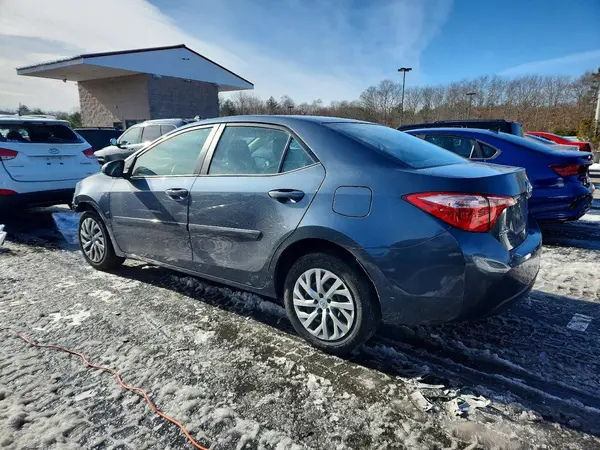 2T1BURHE7HC915589 2017 TOYOTA COROLLA - Image 2