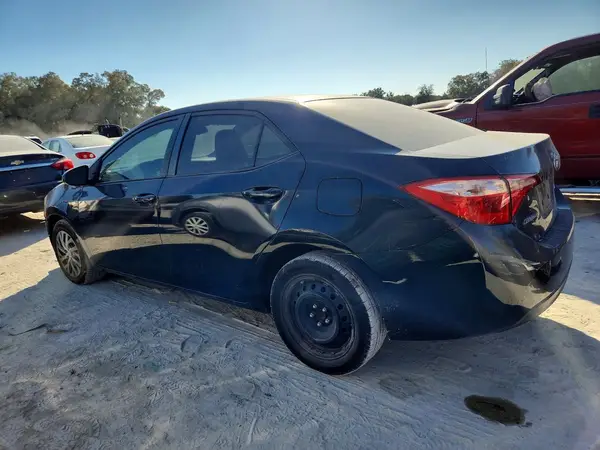 2T1BURHE7HC915687 2017 TOYOTA COROLLA - Image 2