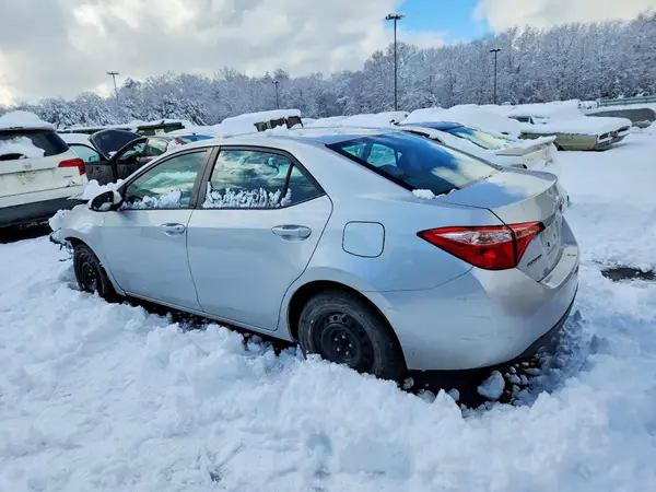 2T1BURHE7HC918525 2017 TOYOTA COROLLA - Image 2