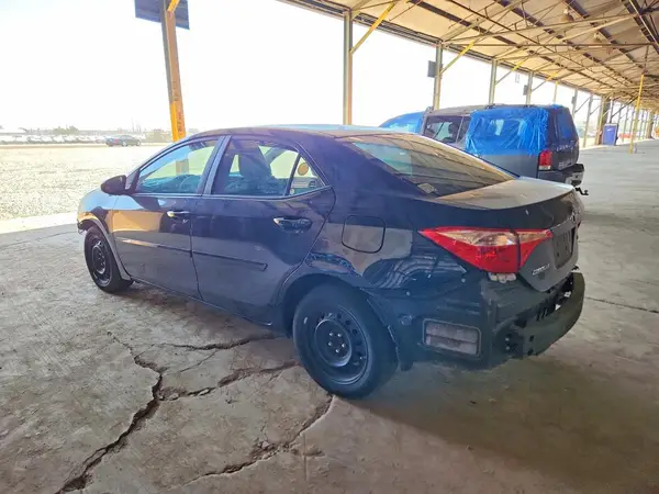2T1BURHE7HC921568 2017 TOYOTA COROLLA - Image 2