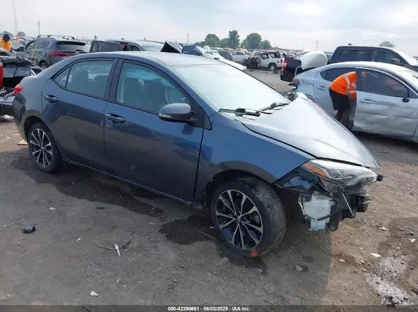 2T1BURHE7HC924812 2017 TOYOTA COROLLA - Image 1