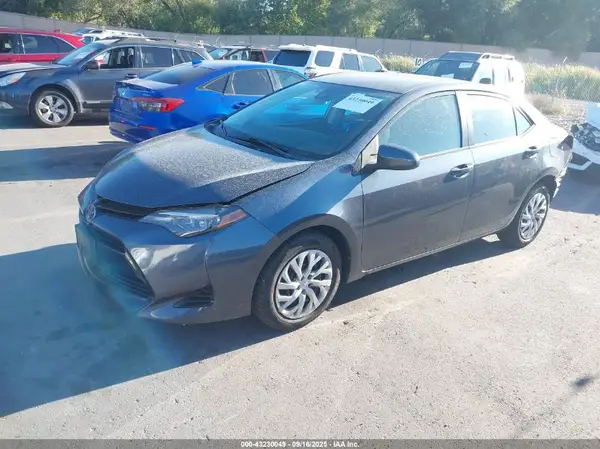 2T1BURHE7HC926804 2017 TOYOTA COROLLA - Image 2