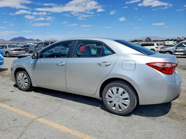 2T1BURHE7HC927516 2017 TOYOTA COROLLA - Image 2