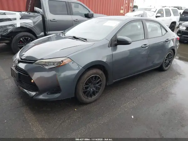 2T1BURHE7HC932294 2017 TOYOTA COROLLA - Image 2