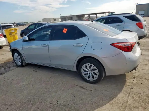 2T1BURHE7HC935566 2017 TOYOTA COROLLA - Image 2