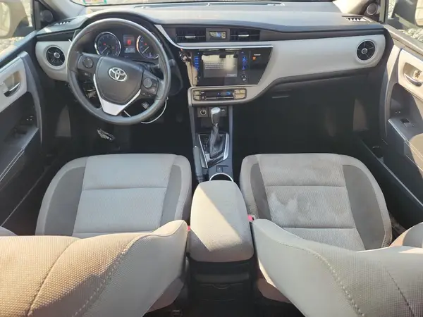 2T1BURHE7HC945028 2017 TOYOTA COROLLA - Image 8