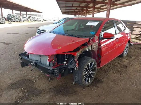 2T1BURHE7JC001445 2018 TOYOTA COROLLA - Image 2