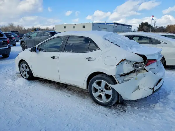 2T1BURHE7JC001963 2018 TOYOTA COROLLA - Image 2