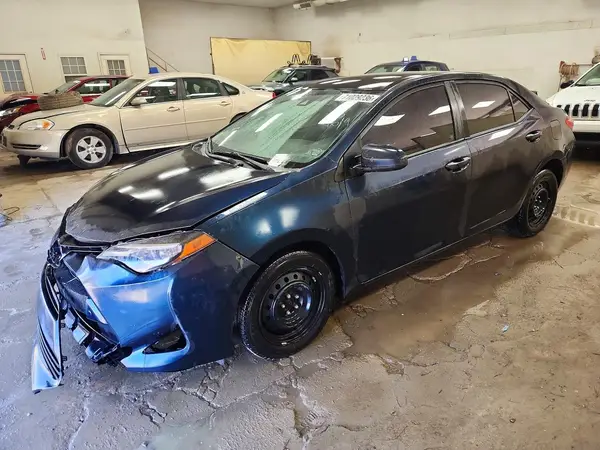 2T1BURHE7JC002207 2018 TOYOTA COROLLA - Image 1