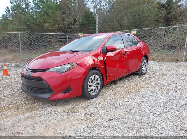 2T1BURHE7JC006211 2018 TOYOTA COROLLA - Image 2