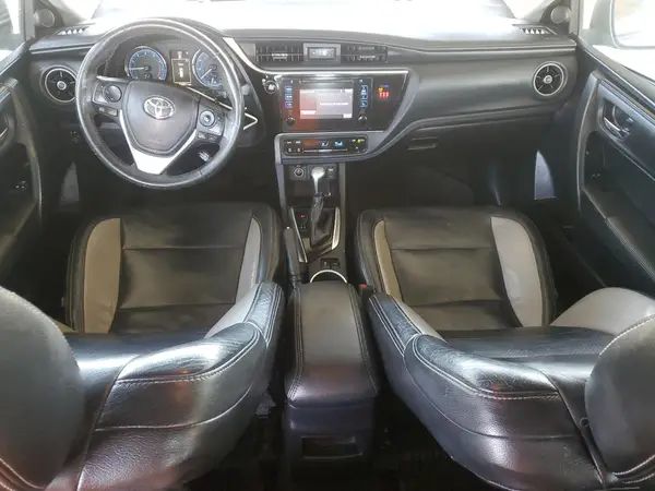 2T1BURHE7JC008654 2018 TOYOTA COROLLA - Image 8