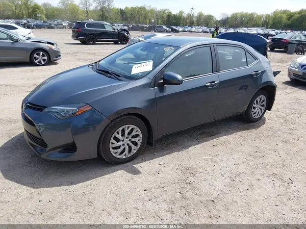 2T1BURHE7JC009173 2018 TOYOTA COROLLA - Image 2